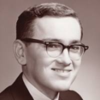 Elaine Niemiec's Instagram, Twitter & Facebook