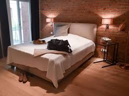 An dieser stelle haben sie ja bereits reichlich vorschläge bekommen, um sich die zeit zu vertreiben: Schlafzimmer Einrichten Achtung Diese Fehler Machen Sie Auch Wohnen
