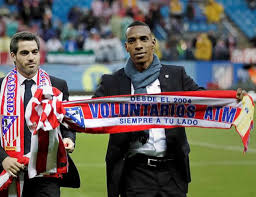Todas las noticias, resultados, posiciones y equipos de futbol en los torneos de primera división de inglaterra, españa, italia, alemania y francia. Atletico De Madrid Rindio Homenaje A Luis Amaranto Perea