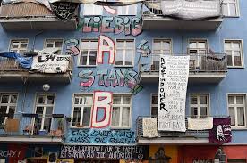 Als alternative zu einem hotel bieten wir unseren mitgliedern, deren angehörigen und freunden unsere gemütlichen, preiswerten und modern eingerichteten gästewohnungen ganz in ihrer nähe an. Grenzenlose Solidaritat
