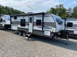 This model features a large slide out that will give the chef more space to cook in the kitchen, and the dog more. 2022 Palomino Puma Xle Lite 20mbc Travel Trailer Rv Brooks Camper Sales In Connellsville Pa Travel Trailers Fifth Wheel Campers And Toy Haulers Now For Sale