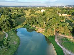 Three pools are open, to. London S Best Lidos 16 Outdoor Swimming Pools Ponds And Lakes