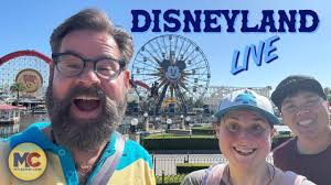 DISNEYLAND UPDATE: Crowd Collapse, Oogie Observations & A Splashtacular  Surprise