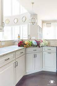 Ihr shop für englisches geschirr. The Plan To Bring Modern Touches Into A Traditional Cream Kitchen