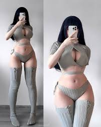 Cozy with a side of cuteness 💕 Cosplayer: @mersweb