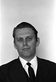 Arkistorakenne: ota112-10_foto_00538 Birger Thölix, chefredaktör på  Vasabladet.‎ (1969–1971)