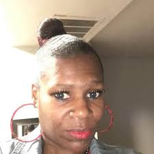 Chili with cornbread and white rice. Do you eat it with or without rice?