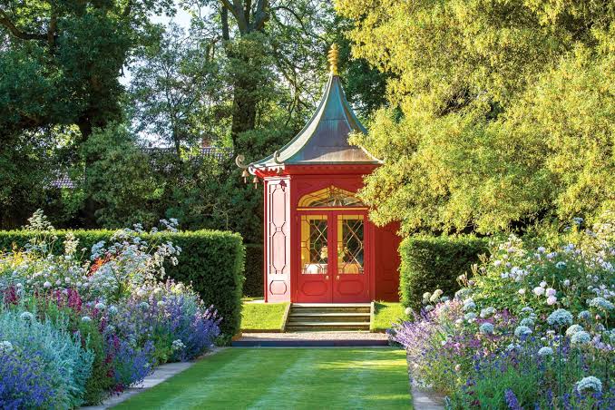 English Garden Follies: Enchanting & Enduring - Flower Magazine
