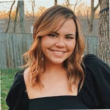 Jenny Erwin's Instagram, Twitter & Facebook