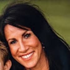 Jaclyn Ewing's Instagram, Twitter & Facebook