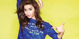 Alia Bhatt Biography Height Life Story Super Stars Bio She never wanted her debut film to be directed or produced by her father, mahesh bhatt. alia bhatt biography height life