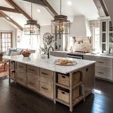 16 Fixer Upper Kitchens That Will Make You Want To Move To Waco Farmhouse Kitchen Design Rustic Farmhouse Kitchen Home Decor Kitchen