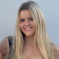 Renee Parrett's Instagram, Twitter & Facebook