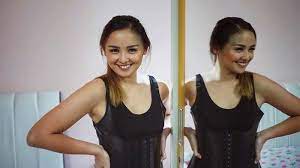 Suami joanna alexandra telah pergi selamanya.#joannaalexandra #radiyaoloan #hitzinfotainment. Kini Tobat Kisah Kelam Artis Cantik Joanna Alexandra Pecandu Narkoba Dan Seks Bebas Hingga Mba Tribun Sumsel