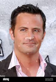 Matthew perry 2004 hi-res stock photography and images
