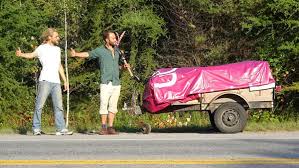 Nus et culottés est une émission de télévision française diffusée depuis le 26 juillet 2012 sur france 5. Avis Nus Et Culottes Saison 6 Ete 2018 Au Canada Nouvelles Destinations Actualite Tv Nouveautes Tele Com