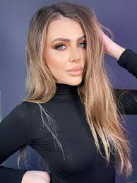 Bella's Studio Gift Cards and Gift Certificate