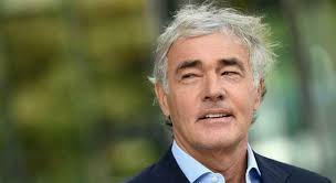 Il conduttore in città si è fatto fotografare con. Massimo Giletti E La Candidatura A Sindaco Di Roma La Verita A Non E L Arena Calenda E I Giornalisti Stiano Tranquilli Il Mattino It