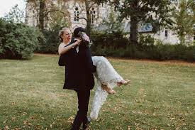 Der fotograf reinhard balzerek aus schwerin, fährt bis zu 250 km zu den brautpaaren. Stilvolle Emotionale Und Authentische Hochzeitsfotografie