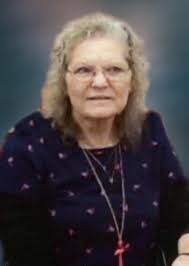 Lynda Squires's Instagram, Twitter & Facebook