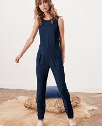 Par ici pour votre combinaison pantalon missguided, aka look instantané. Combinaison Pantalon Femme Avec Dos En Dentelle Couleur Navy Fossgor Comptoir Des Cotonniers