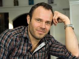 David Hellenius: Jag kastar pinnar på bilar som kör för fort!