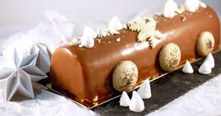 Il Y A Quelques Temps J Ai Ete Contacte Par Mes Copinautes Surprises Et Gourmandises Et Delice Cel Caramel Fleur De Sel Desserts Francais Desserts Fantaisie