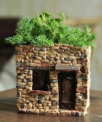 Diy Cache Pot Pas Cher Maison En Pierres Jardin Jardinage De Fee Jardins Et Pot Jardin