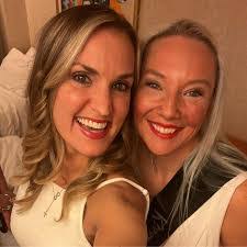 Lindsay Burch's Instagram, Twitter & Facebook