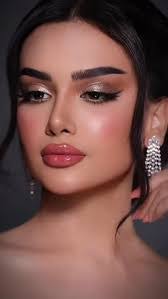 Veronica Castellon's Instagram, Twitter & Facebook