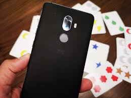 ZTE Blade Max View first-take: 6-inch ...