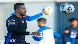 الدوسري يكشف كيف سيخطف الهلال كأس الملك من النصر سعودي 360 تحدث سالم الدوسري نجم فريق الهلال عن حظوظ الزعيم في نهائي football baseball cards baseball