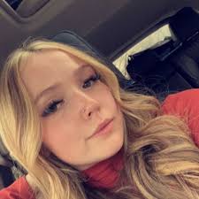 Bailey Lyons (@baileylyons_32)