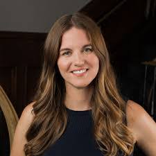 Amy Sperling's Instagram, Twitter & Facebook