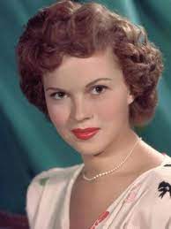 $1,000 a week for her, $250 a week for her mother, gertrude. Shirley Temple Grosse Gewicht Masse Alter Biographie Wiki