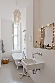 6 idées et astuces pour aménager une salle de bain moderne. Salle De Bain Style Boudoir Cote Maison