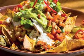 Nachos With Chili Sour Cream Salsa And Guacamole Eten