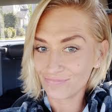 Ellen Cuthbert's Instagram, Twitter & Facebook