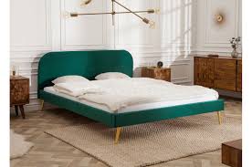 Compatible avec un matelas 140 x 200 cm, le lit est revêtu d'un tapissage en tissu polyester gris clair, facile à entretenir, orné de boutons décoratifs. Lit Double 140x200 En Velours Vert Pour Chambre Adulte