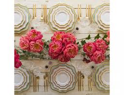 When setting a formal dinner table make sure that the table knife is smooth side up, and that you cannot see the serrated side. Stylish Dinner Table Setting Ideas For Ramadan Style Com Arabia