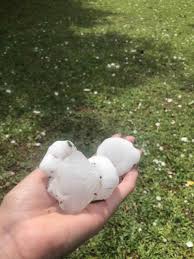 Baita prejuízo que toma quem tiver alguma plantação. Moradores Registram Chuva De Granizo Em Sao Jose Dos Campos Vale Do Paraiba E Regiao G1
