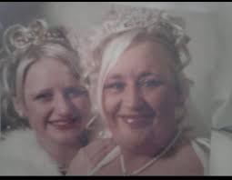 WIDOWS ... Come out Make yourself visible and available.POST your BEST,  INTERESTING PHOTO.Don't be left in the dark.SHINE and be RECOGNIZED ❤️🌟