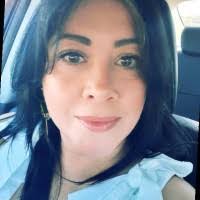 Deborah Molina's Instagram, Twitter & Facebook