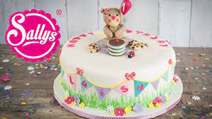 Mit dem zweiten geburtstag war deutlich, wie die party verlaufen würde: Kinder Geburtstagstorte Mit Teddy Fruchtige Vanilletorte Torte Fur Luisa Sallys Welt Youtube