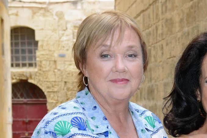 pauline quirke age