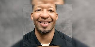 Marcus Randall's Instagram, Twitter & Facebook