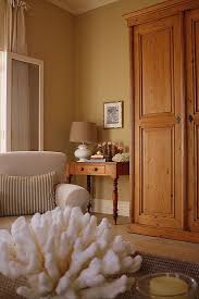Love The Golden Tones With Cream Painting Oak Cabinets White Bedroom Wall Designs Pine Furniture