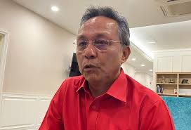 Johor sultanı kalıtsal bir koltuk ve malezya johor eyaletinin egemen hükümdarıdır. Johor Assemblymen Urged To Heed Sultan Ibrahim S Decree To Help The People Says Mb Malaysia Malay Mail