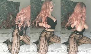 Cutie Pie Big Titty Goth Egg Rides A Dildo On The Bed