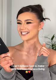 Melbourne Makeup Artist Sharing Love for Beauty